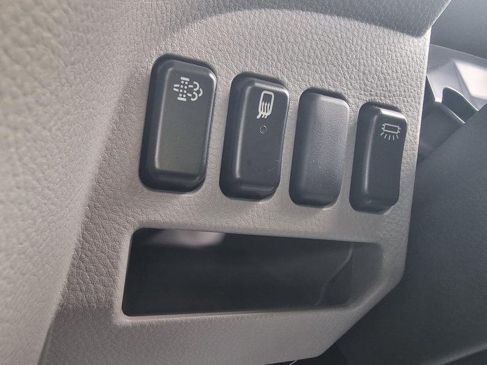 2025 Fuso Canter 615 White