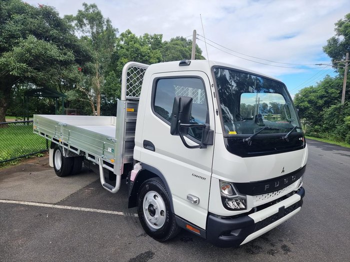 2025 Fuso Canter 615 White