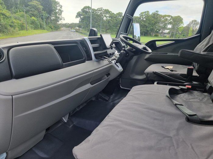 2025 Fuso Canter 615 White