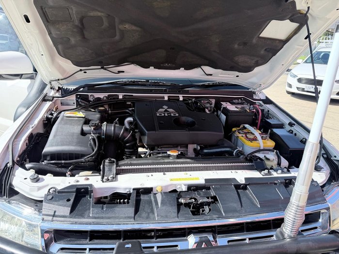 2011 Mitsubishi Pajero GLS NT MY11 4X4 White