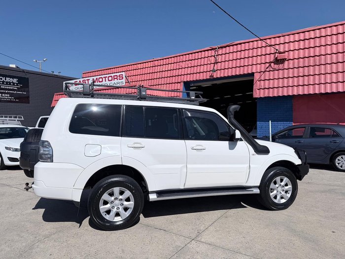 2011 Mitsubishi Pajero GLS NT MY11 4X4 White