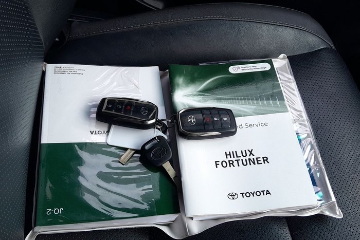 2023 Toyota Hilux Rogue