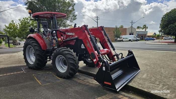 2026 CASE IH Farmall 85C + Loader Red