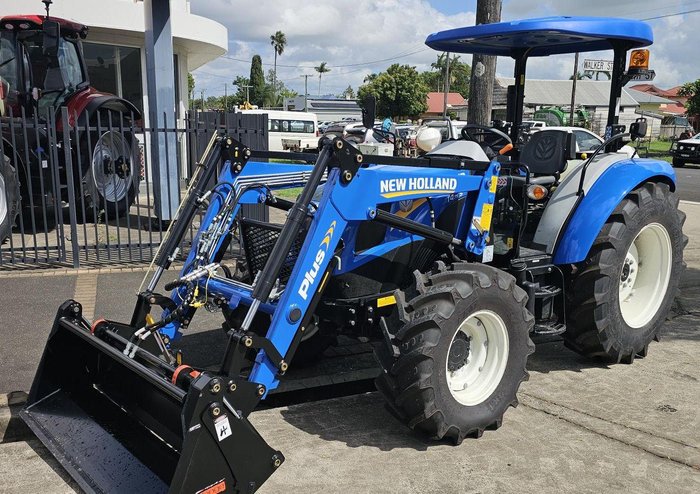 2025 New Holland T4.75S + Loader Blue