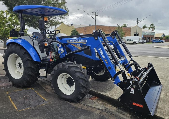 2025 New Holland T4.75S + Loader