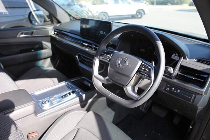 2024 SsangYong Rexton ELX