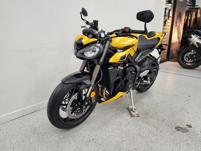 2026 Triumph STREET TRIPLE RS Yellow