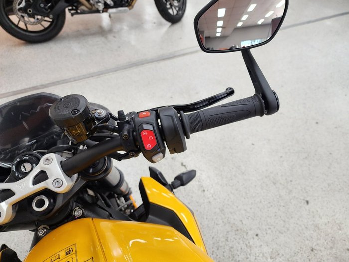 2026 Triumph STREET TRIPLE RS Yellow
