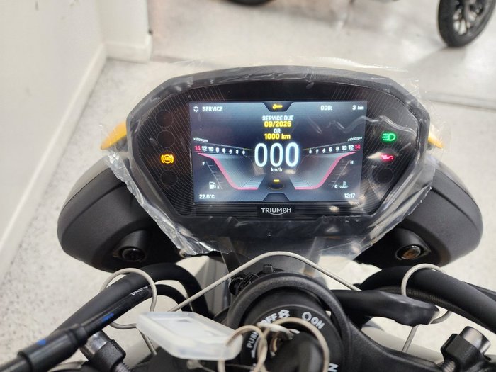 2026 Triumph STREET TRIPLE RS Yellow