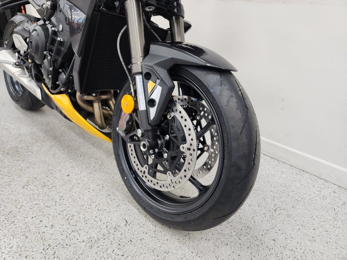 2026 Triumph STREET TRIPLE RS Yellow