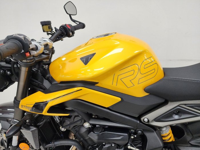2026 Triumph STREET TRIPLE RS Yellow