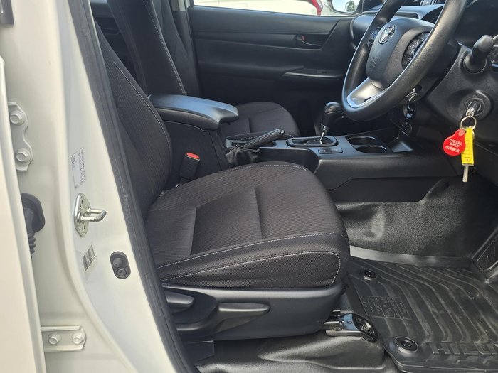 2022 Toyota Hilux SR GUN126R 4X4 Dual Range Glacier White