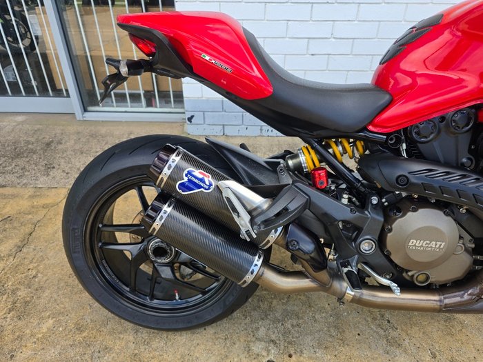 2014 DUCATI MONSTER 1200 Red