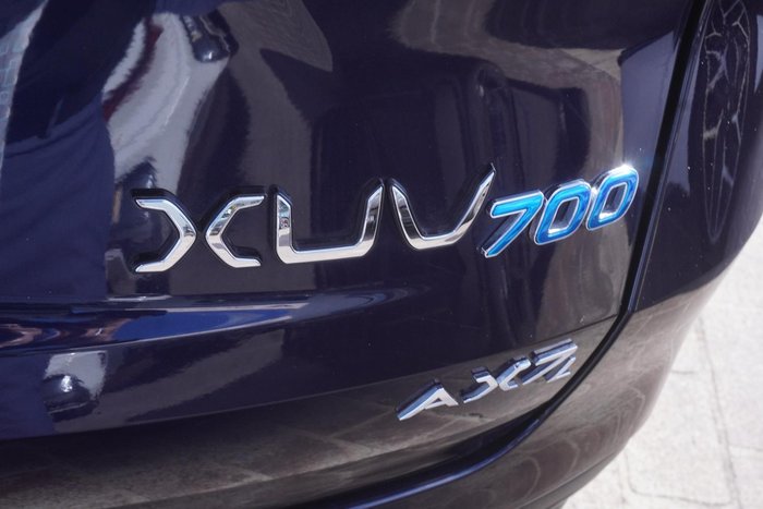 2023 Mahindra XUV700 AX7L