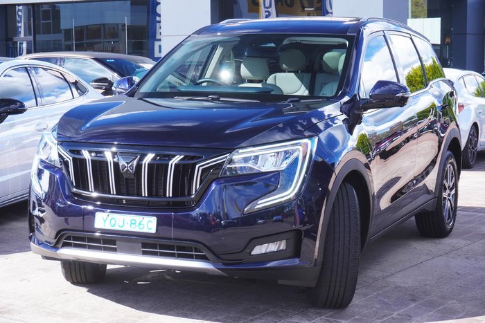 2023 Mahindra XUV700 AX7L