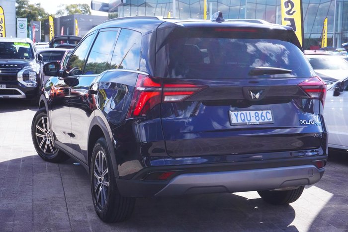 2023 Mahindra XUV700 AX7L