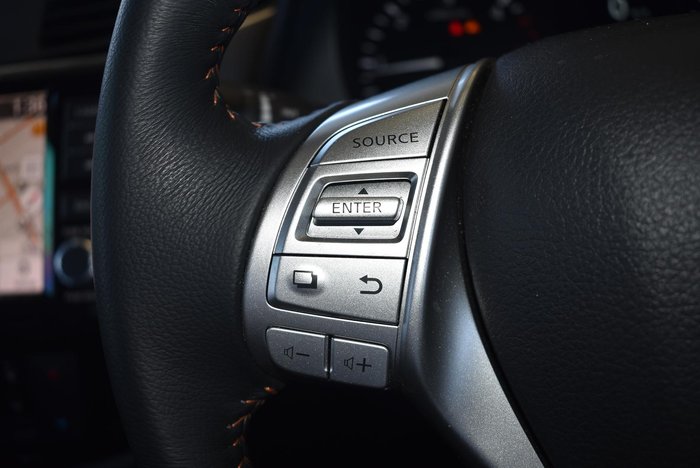 2019 Nissan Navara N-TREK