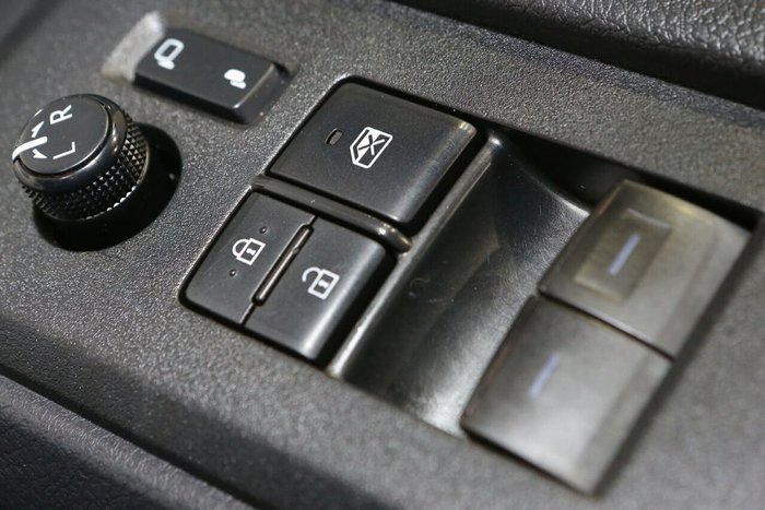 2020 Toyota Hiace Commuter