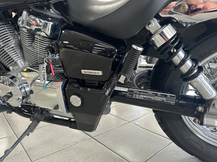 2007 Honda VT750C2 Shadow Custom Shadow Black