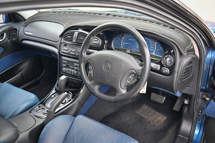 2002 Holden Monaro CV8
