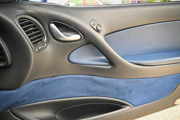 2002 Holden Monaro CV8