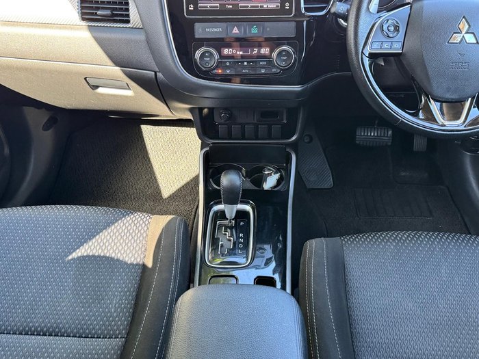 2018 Mitsubishi Outlander LS