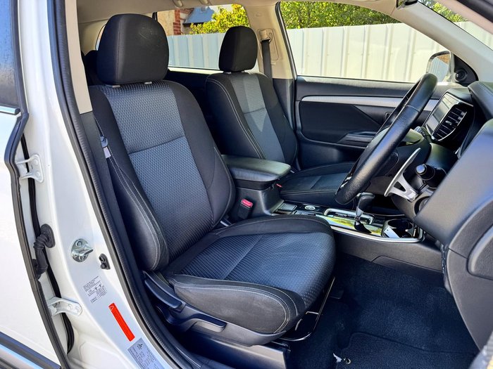 2018 Mitsubishi Outlander LS