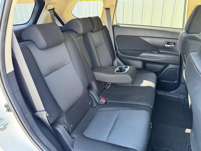 2018 Mitsubishi Outlander LS