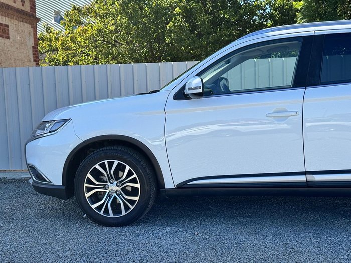 2018 Mitsubishi Outlander LS