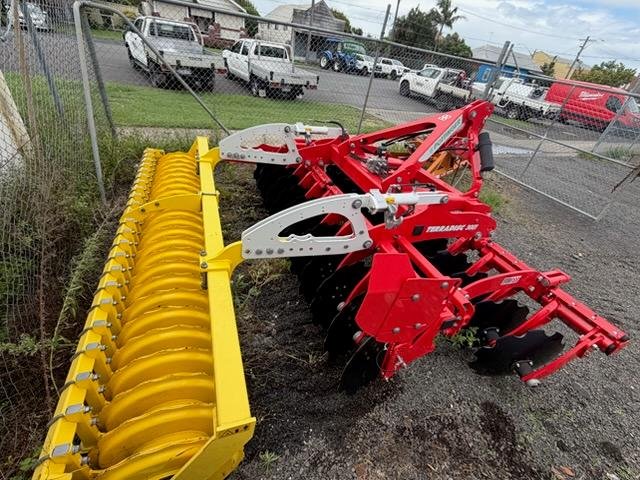 2023 Pottinger Terradisc 3001 Red
