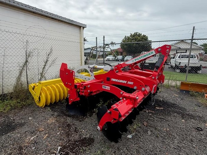 2023 Pottinger Terradisc 3001