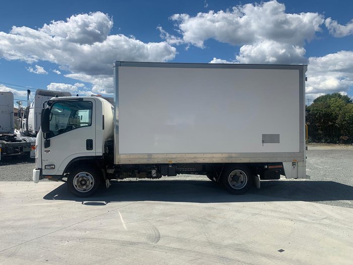 2021 Isuzu N Series NNR 45-150 Vanpack White