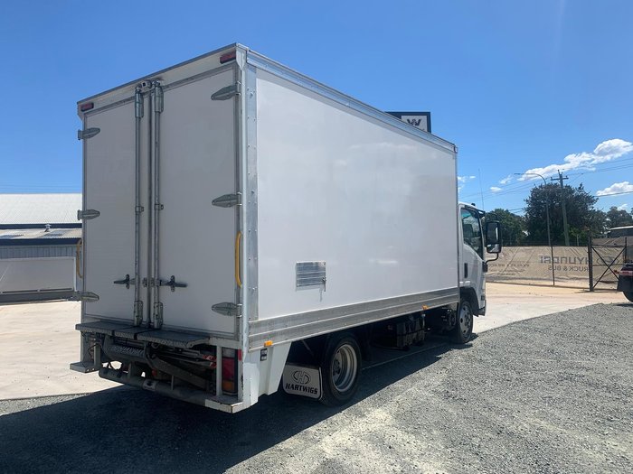 2021 Isuzu N Series NNR 45-150 Vanpack White