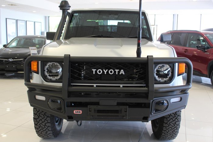 2025 Toyota Landcruiser GXL