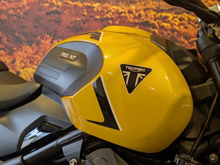 2026 Triumph Trident 660 Trident Yellow