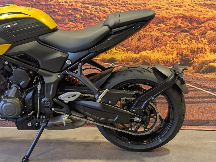 2026 Triumph Trident 660 Trident Yellow