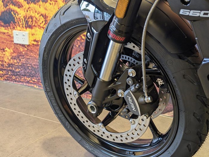 2026 Triumph Trident 660 Trident Yellow