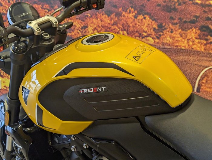 2026 Triumph Trident 660 Trident Yellow