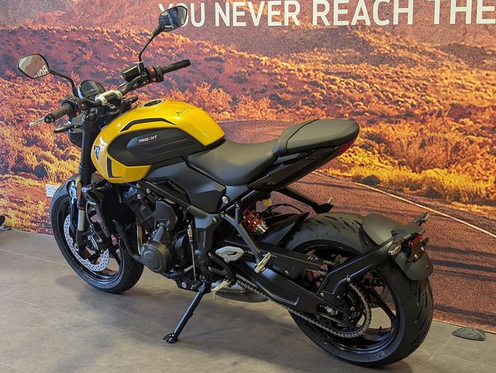 2026 Triumph Trident 660 Trident Yellow
