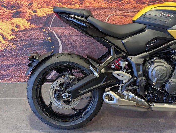 2026 Triumph Trident 660 Trident Yellow