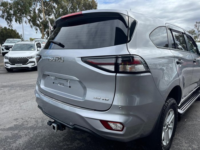 2021 Isuzu MU-X LS-M