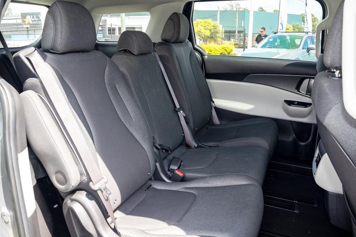 2021 Kia Carnival S