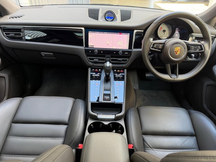 2022 Porsche Macan S