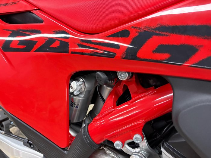 2025 Gas Gas MC 250F MC Red