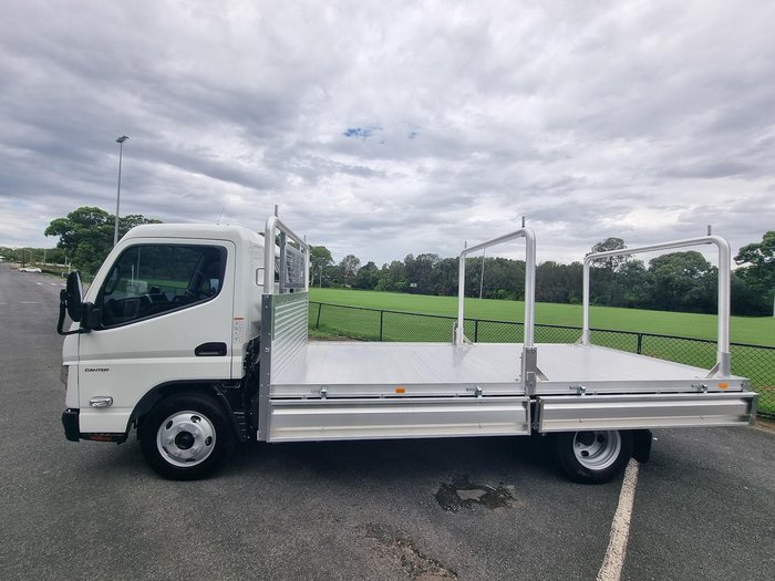 2025 Fuso Canter 515 White