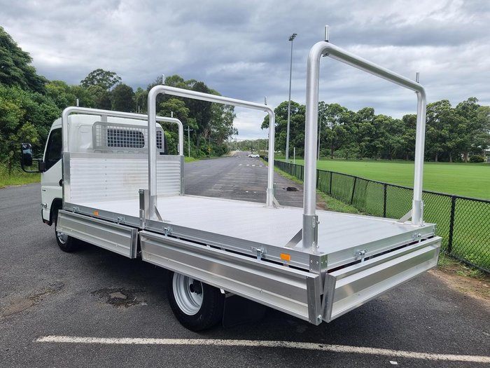 2025 Fuso Canter 515 White