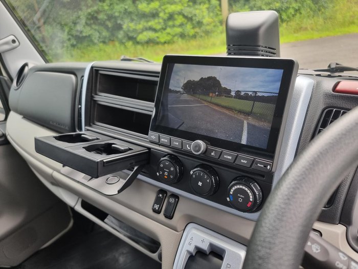 2025 Fuso Canter 515 White