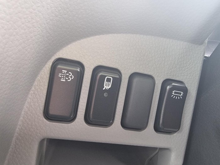 2025 Fuso Canter 515 White