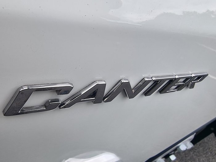 2025 Fuso Canter 515 White