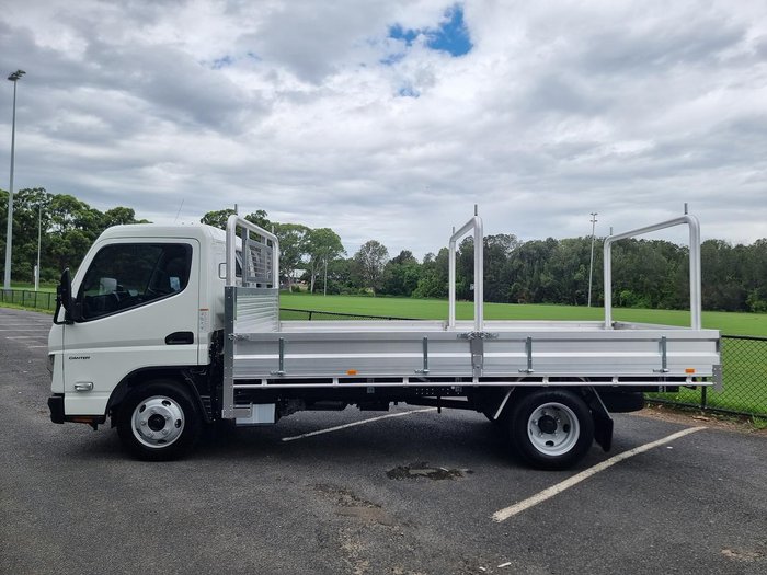 2025 Fuso Canter 515 White